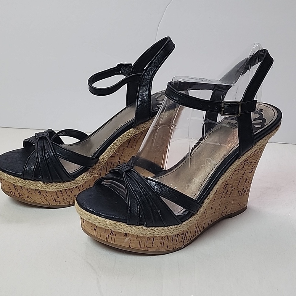 NWT Fergalicious By Fergie Black Wedge Sandals Size 6 4.5" Heel - Picture 3 of 11